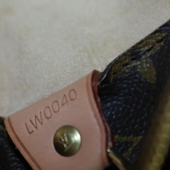 100% Auth Louis Vuitton  Luco Tote Bag - Picture 8 of 10